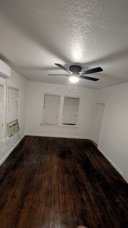 Photo - 404 Club Dr Unidad Rear