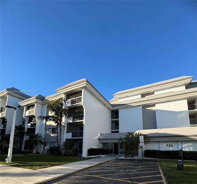 Photo - 721 N Pine Island Rd Condo Unit 403