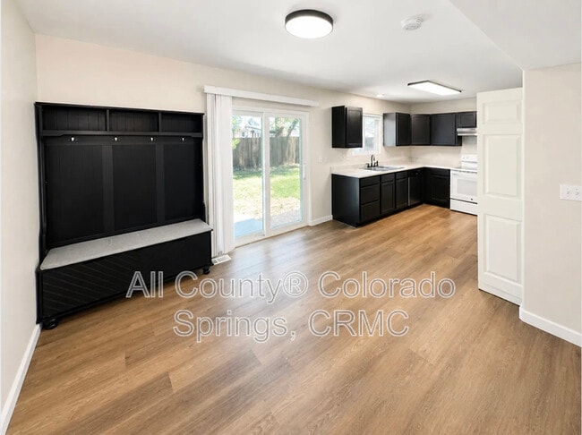 Photo - 235 Ellers Grove