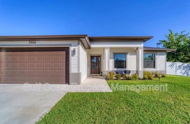 Photo - 7558 Totem Ave