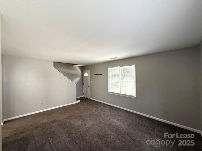 Photo - 420 Beaty St