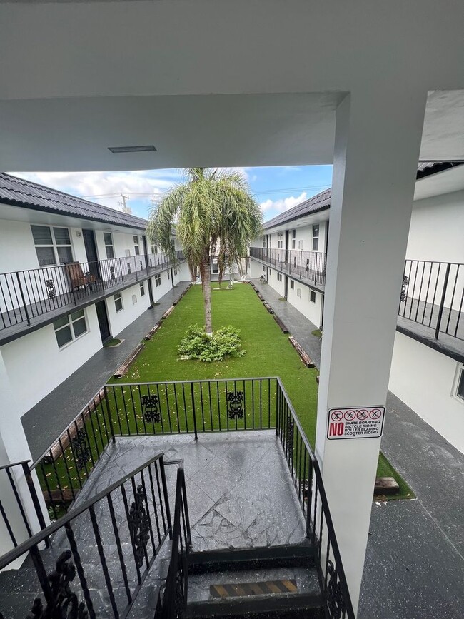 Photo - 2500 Johnson St LLC