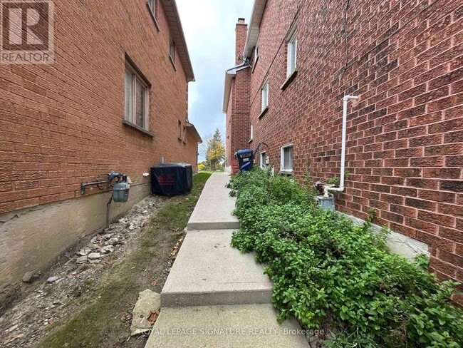 Photo - 6037 Duford Dr