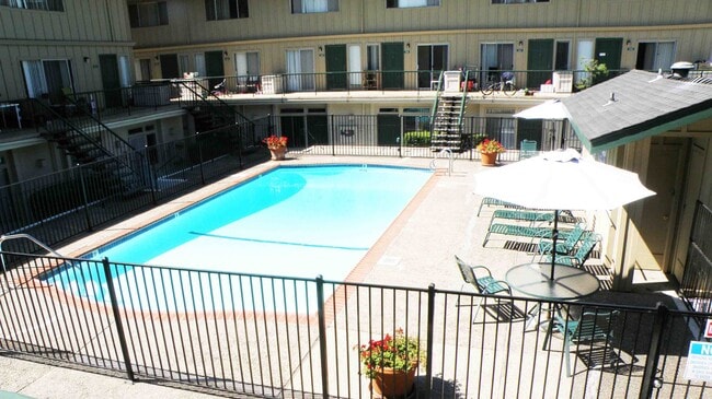 Photo - Fayette Townhouse Apartments