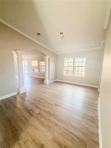 Photo - 2595 Bryant St