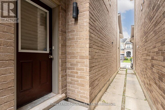 Photo - 16 Dancing Waters Rd