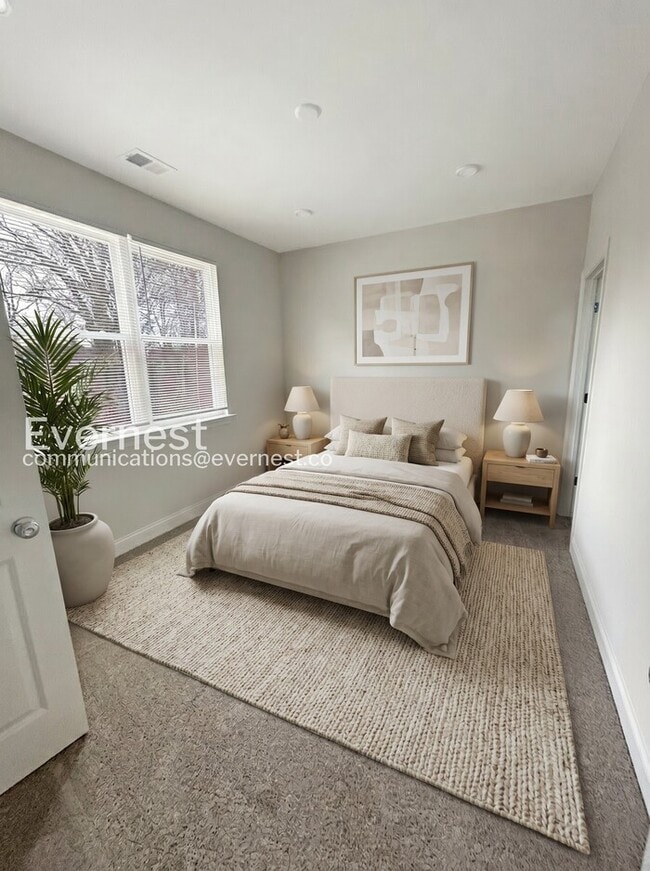 Photo - 1823 Bristol Rd