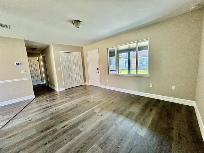 Photo - 504 Blackbird Ln