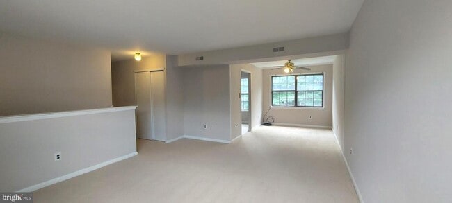 Building Photo - 426B Willow Turn Rental