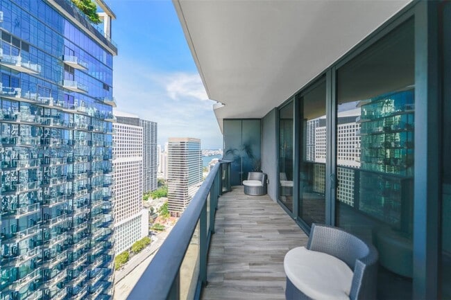 Building Photo - 801 S Miami Ave Unit Inquire