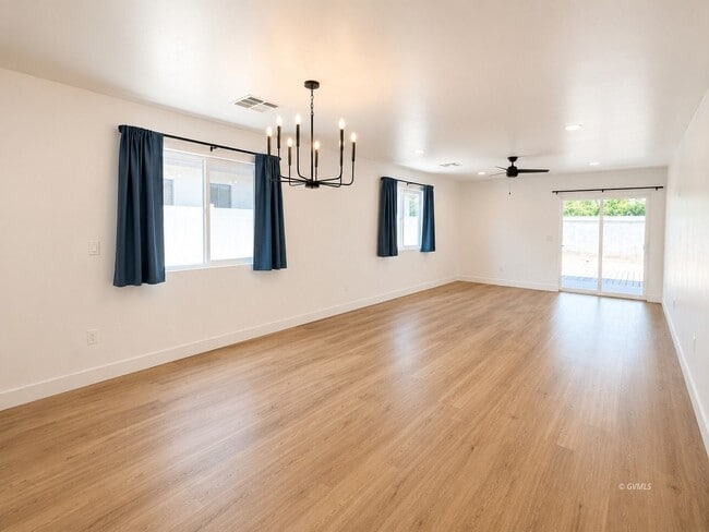 Photo - 1600 Kelson Pl