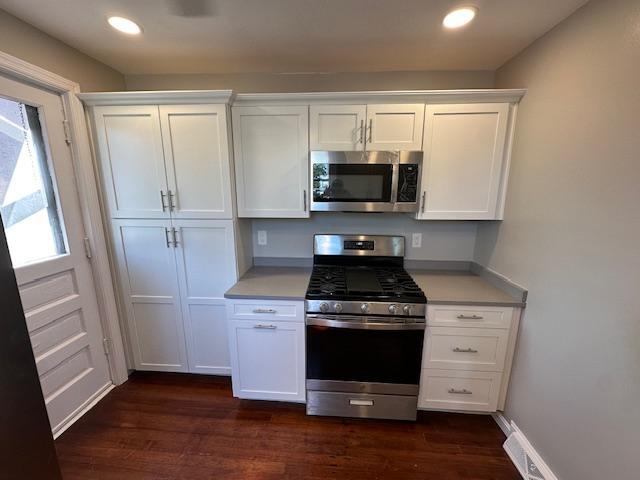 Photo - Large 1 Bedroom in Duplex Near XU and UC Unit 1