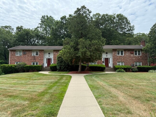Building Photo - 1105 Waterbury Rd Unit APT 1B