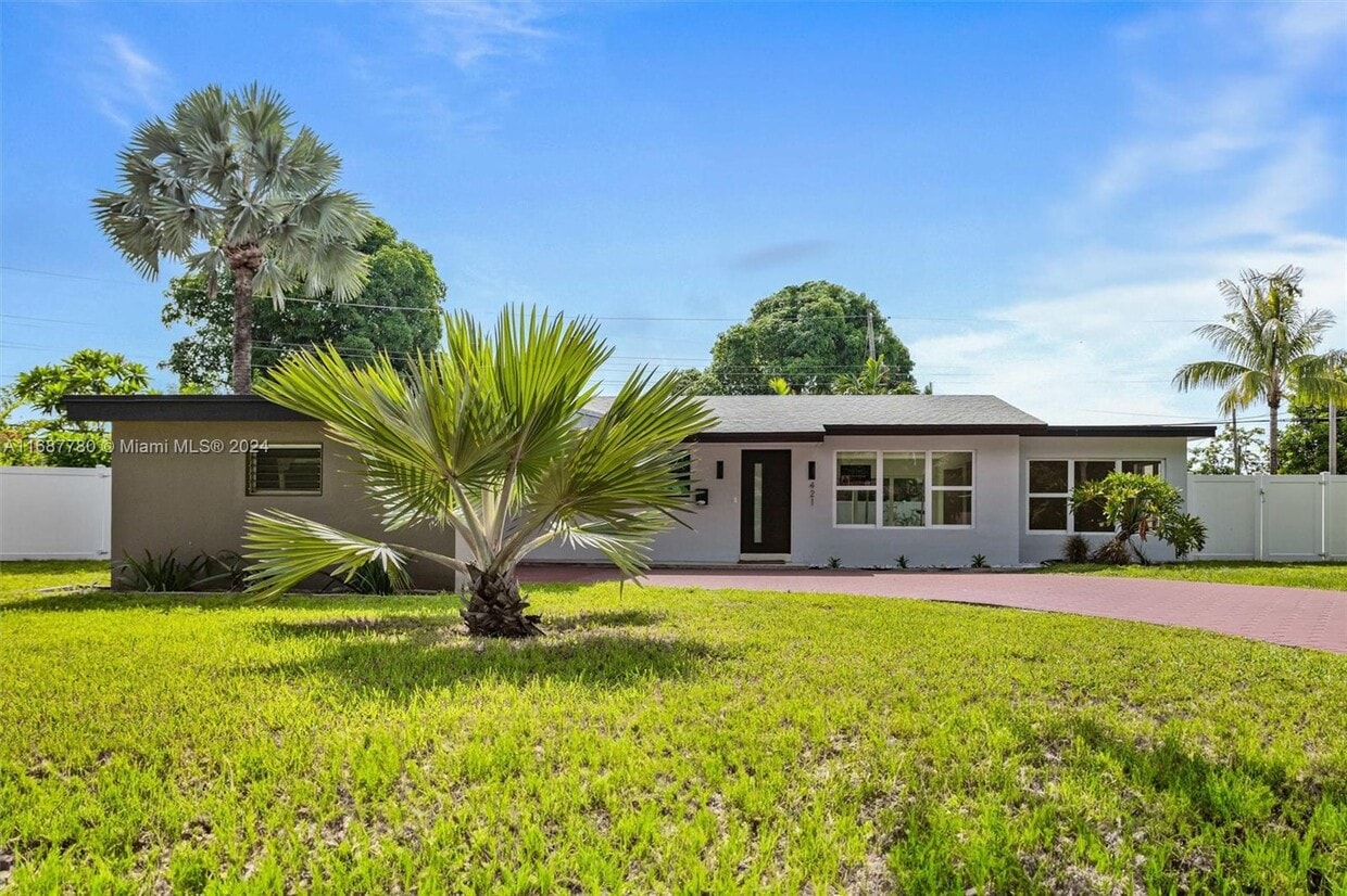 Photo - 421 S 56th Ter (Hollywood, FL)