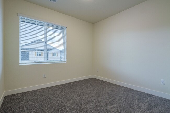 2452 Hamilton Rd