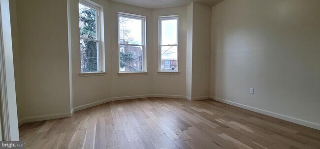 Photo - 1219 W Silver St Unidad 2ND FLOOR