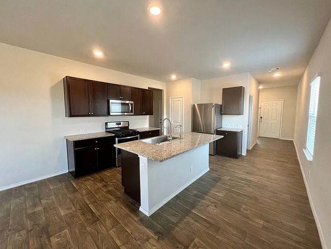 Photo - 4430 Lake Ritter St