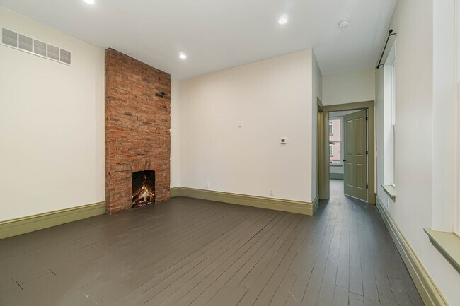 Photo - 1563 Holman St Unit #1