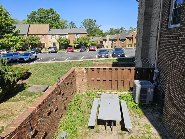 Photo - 630 N Armistead St