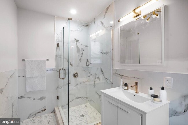 Photo - 333 S 21st St