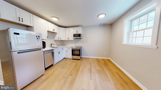 Photo - 706 N Cleveland St