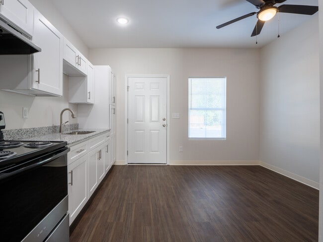 Photo - Houston Court