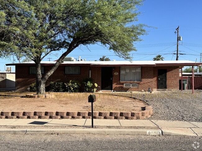 Building Photo - 4650 E Calle Aurora Rental