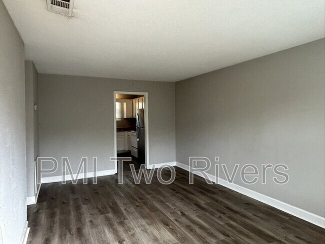 Photo - 1904 Westchester Dr