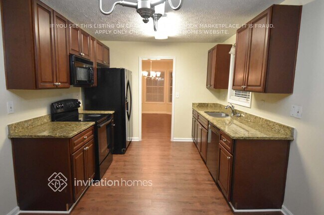 Photo - 321 Honeysuckle Terrace