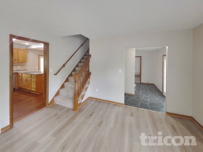 Photo - 3301 Skyview Dr
