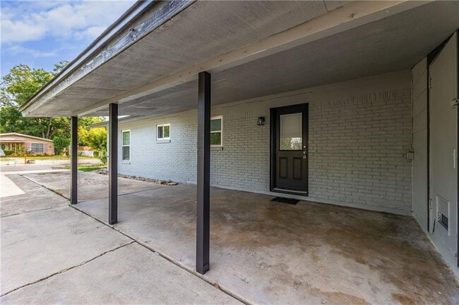 Photo - 1009 Field St