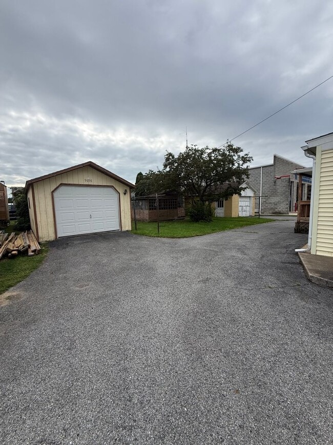 9698 Cumberland Hwy