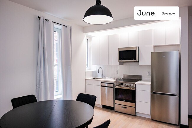 Photo - 624 E 17th St