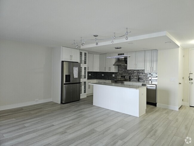 Building Photo - 900 N Lake Shore Dr Rental
