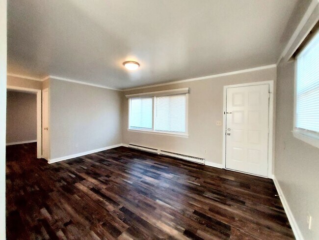 Photo - Hoyt Street Unit B