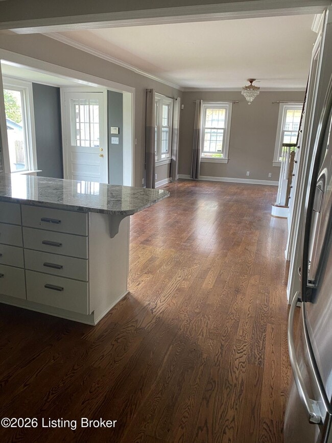 Photo - 2534 Tennyson Ave