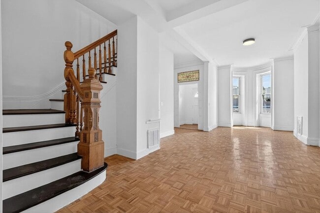 Building Photo - 701 Bergen Ave