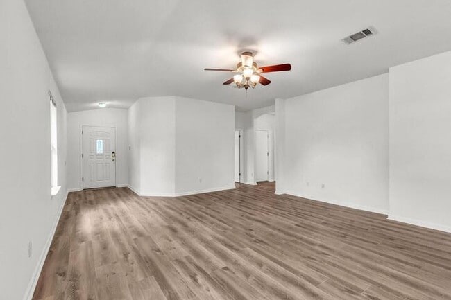 Photo - 609 Golden Gate Dr