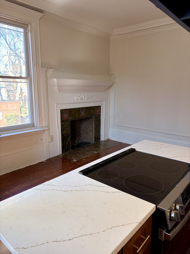 Photo - 3511 Baring St