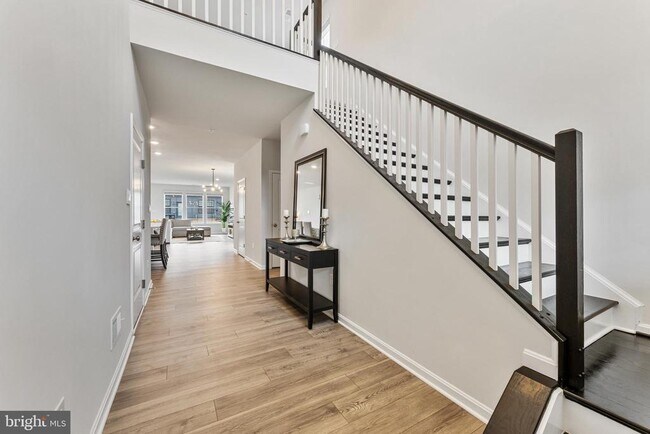 Photo - 493 Ensemble Wy