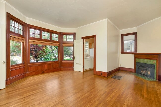 Building Photo - 1236 Sherman St Unit 1236 Sherman St #2 -LU