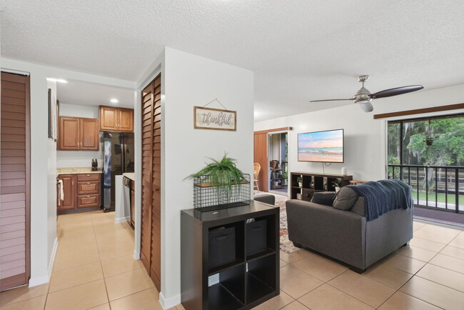 140 Orchid Woods Ct