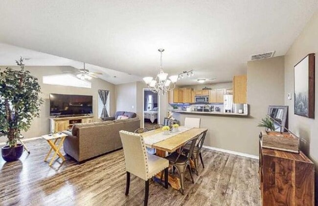 Photo - 1001 Kadence Ln