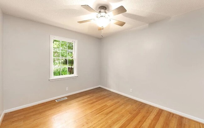 Photo - 143 Hopper Barker Rd