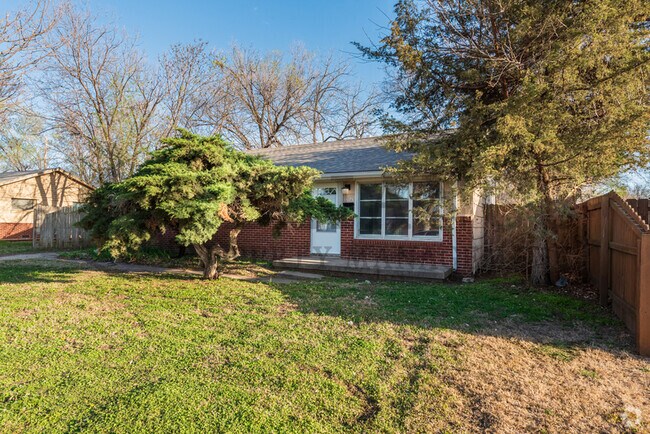 Building Photo - 1621 E Jump St Rental