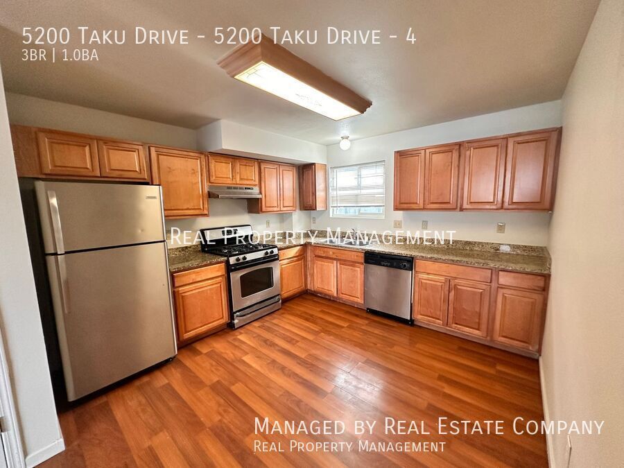 Photo - 5200 Taku Drive - 5200 Taku Drive-4