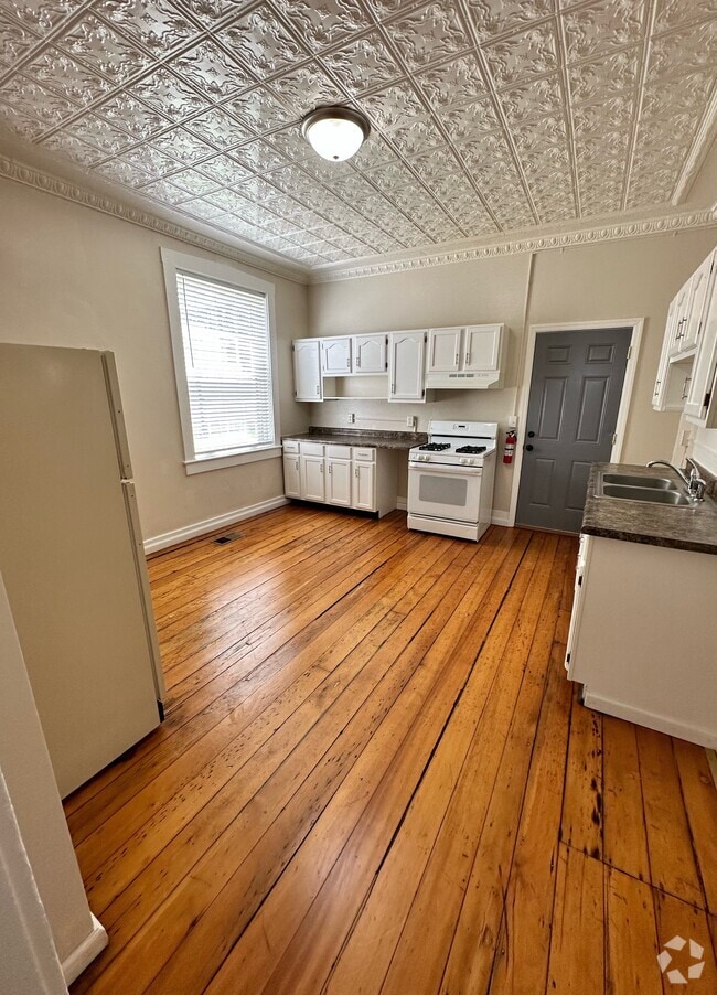 Building Photo - 1635 White St Unit 1 Rental