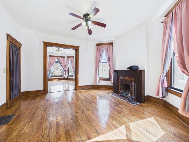 Photo - 7338 S Stewart Ave Unidad 2