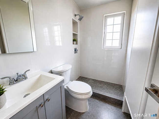 30 Revere Dr Unidad 3