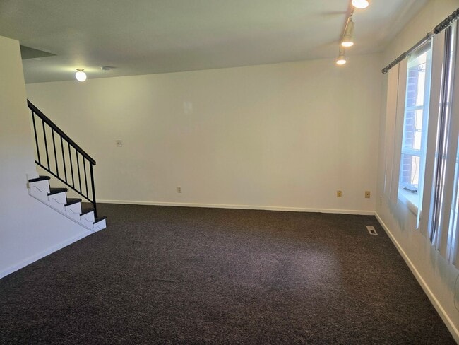 Photo - 1415 Robert St